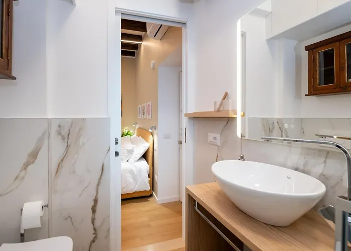 Brera, Splendido Pied-à-terre A Milano! Appartement *