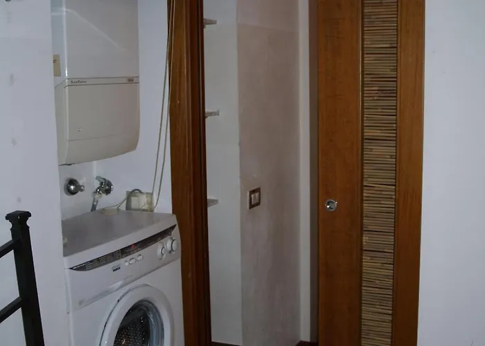 Bilocale A Porta Venezia アパート