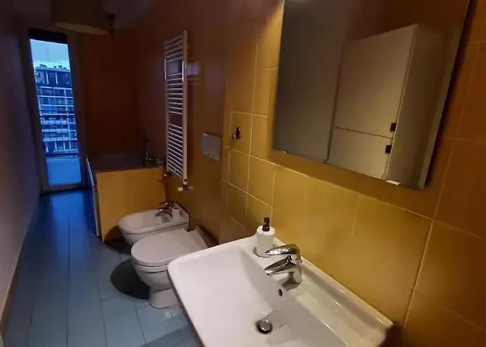 Santa Giulia Bright Two-room With 2 Terraces 公寓 *