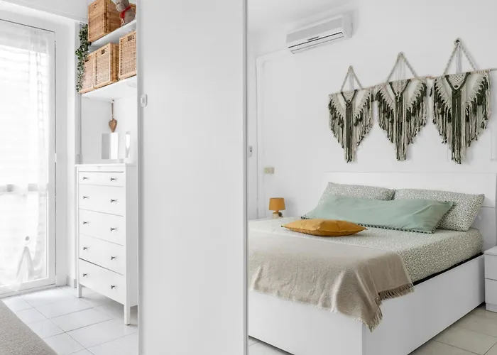 Casa Sibilla - Balcony Apartment, 7min Linate & Arena, Fast Wifi