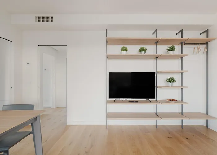 Guesthost - Modern Terrace Flat Lambrate * Milánó