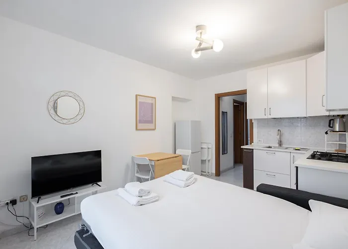 Moderno Bilocale In Via Tortona A 500m Dai Navigli *