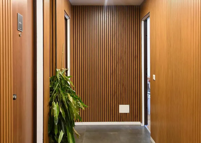 Station - Modern With Balcony Appartamento