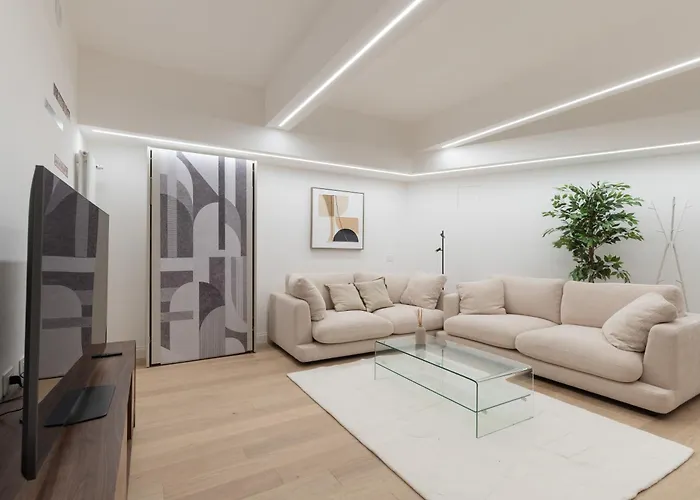 Guesthost - Luxury De Angeli,