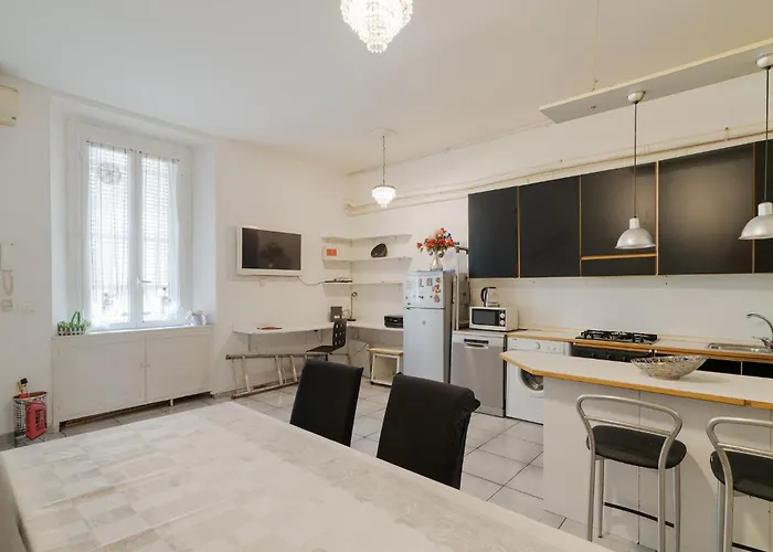 Guesthost - Cozy Near Mm1 Lejlighed Milano