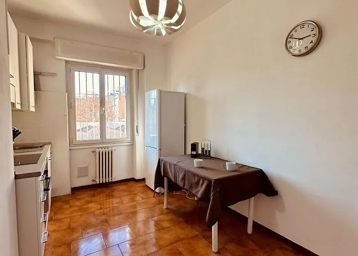 Appartamento Modern Two-room Near M4 And Linate