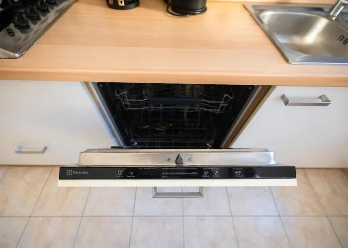 Design & Comfort Near Station Apartament Mediolan