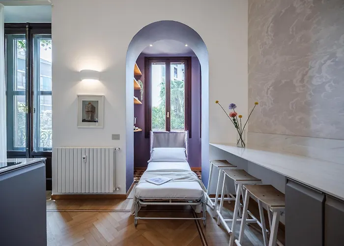 The Aura - Porta Romana Apartmán *