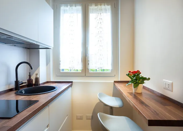 Colibri Milan