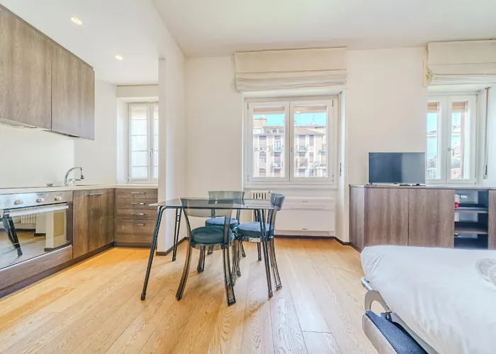 Andrea Flat - Near Metro & Wi-fi *