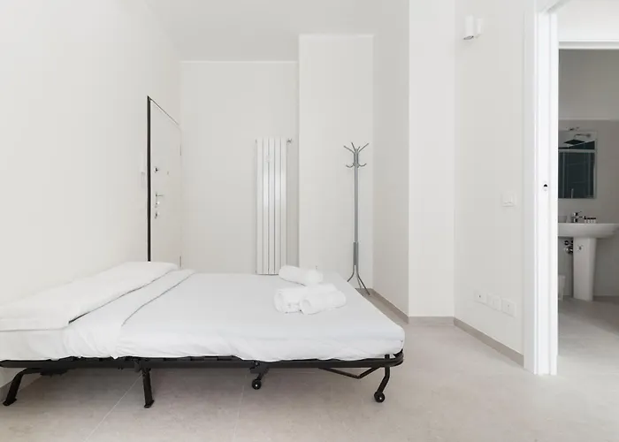 Guesthost - Comfy Flat Near Gambara Mm1