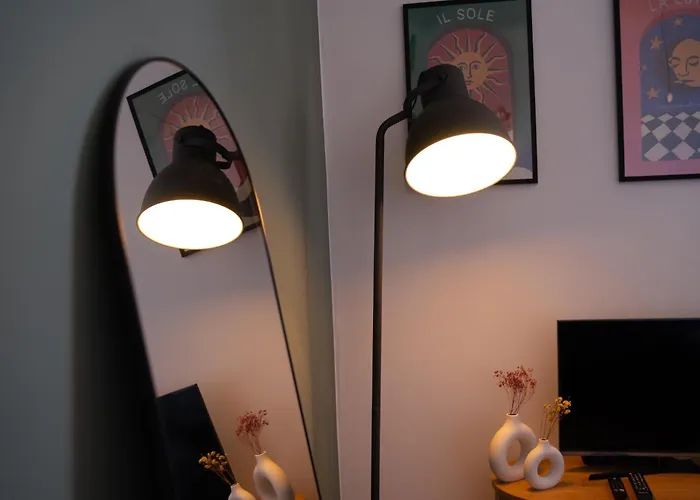 Modern Design Near Metro, Center Milão