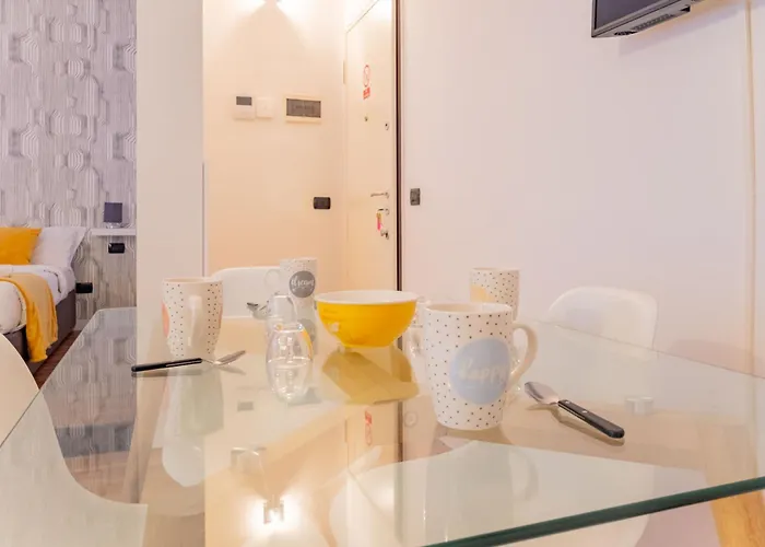 Duomo - New Bright アパート *