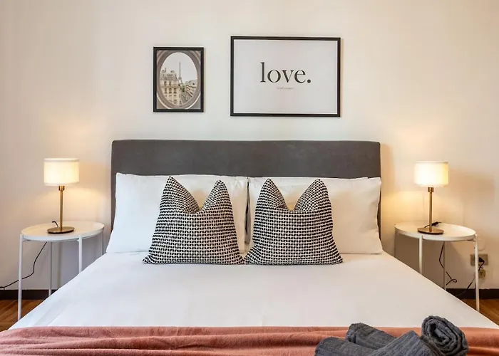 Centrale-duomo 10min - Spacious App - Sleeps 4 Apartman