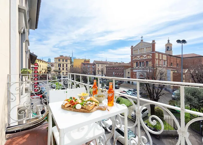 Il Glicine - Vista Mozzafiato, Zona Isola, Vicino Metro M3 M5 E Stazione Milan
