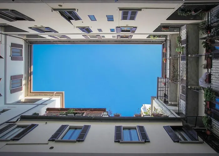 Minimal & Cozy Near Duomo *