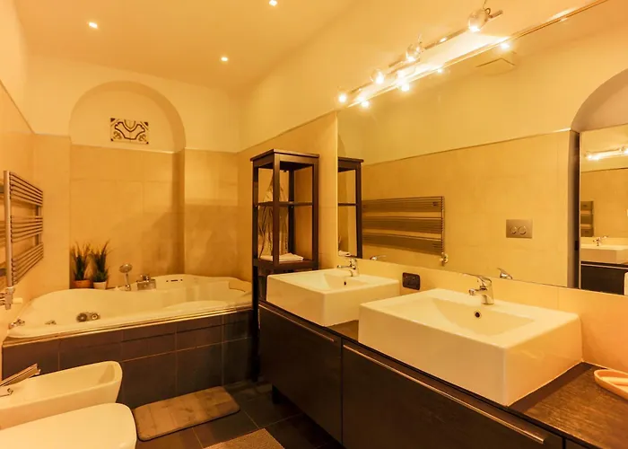 Stylish Porta Venezia - Bright With Jacuzzi * ミラノ