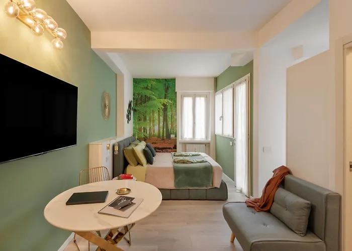 Luxury Design In Center Milánó