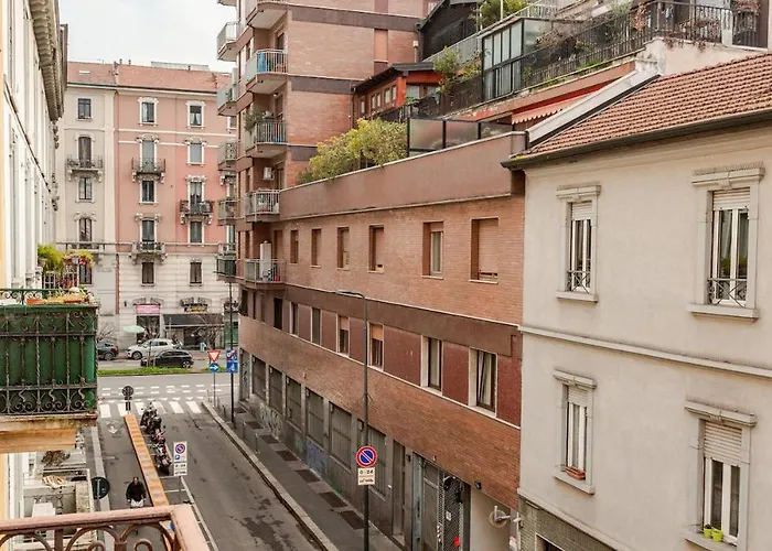 Elegant Oasis 10 Min Station With Balcony E Wifi Near M1 Rovereto