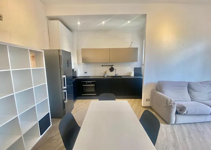 Palma Home, Elegante E Spaziosa Nel Cuore Della Citta Di Milano, Con Metropolitana M1 Gambara Apartmán *