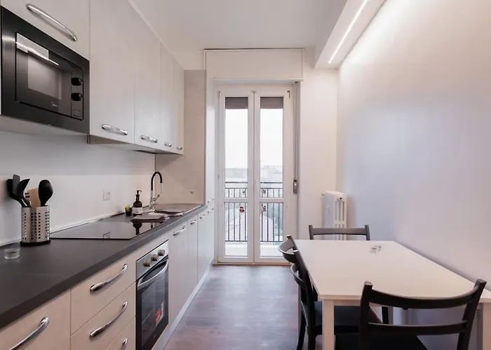 Cinzia's House - 5 Minutes From The Metro Apartmán *