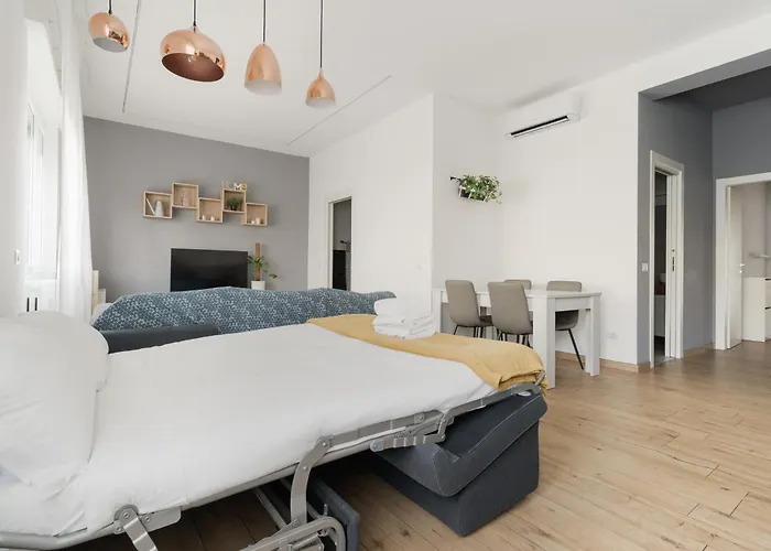 Apartman Guesthost - Stylish Forlanini M4