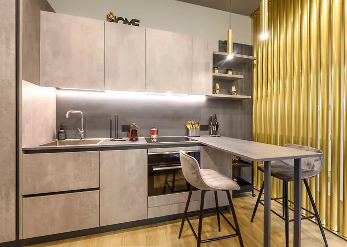 Urban Loft Caracciolo74 Metro M5 - Comfort, Style *