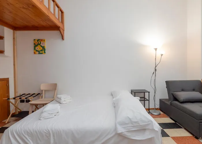 I-host - Vallarsa 22 Milano