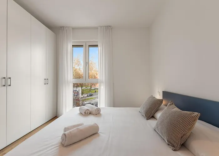 Bilocale Con Terrazzo Vicino M1 - San Siro Apartmán *