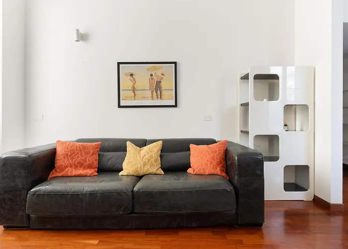 Guesthost - Comfy Terrazza Farini In Derganino מילאנו