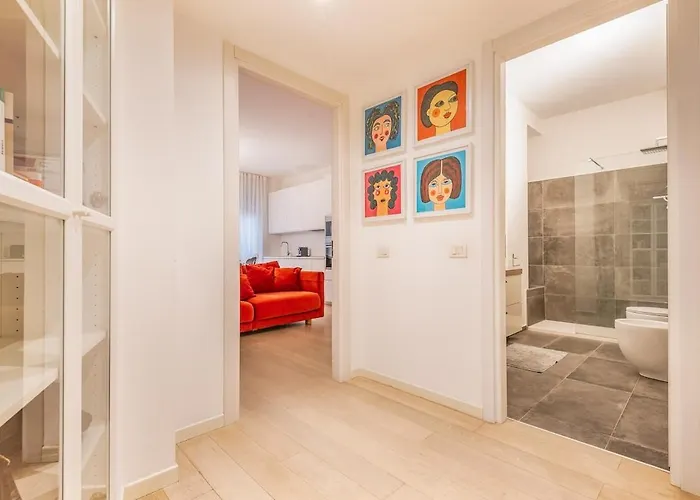 Fara- Train Station 5'-linate Airport 14' * 밀라노