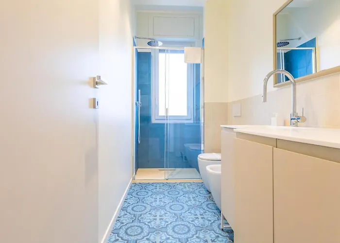 Spacious And Bright 2bdr, 2 Bathrooms 米兰