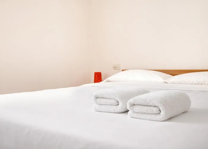 Hostmate - - Plinio - Citta Studi Апартаменты