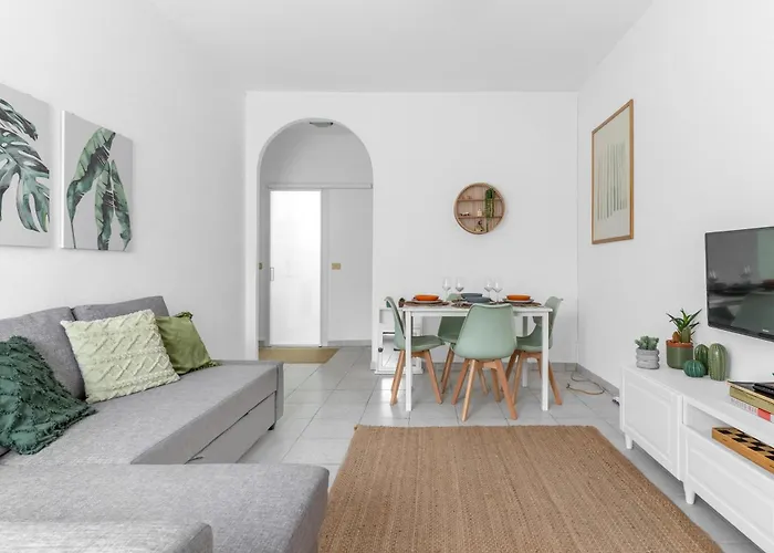 Casa Sibilla - Balcony Apartment, 7min Linate & Arena, Fast Wifi Lejlighed *