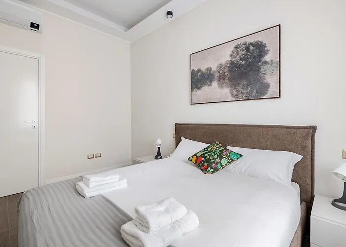 דירה Viale Sarca - 2 Bdr Near Metro, Bicocca מילאנו