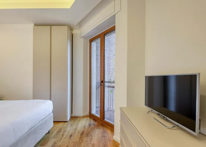 Station - Modern With Balcony