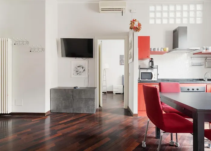 Guesthost - Cozy Balcony Meda * Milan