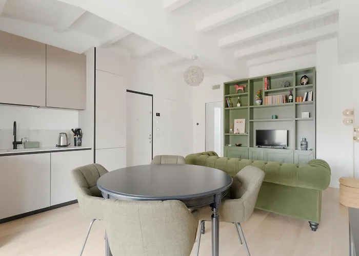 Guesthost - Modern Terrace Flat In Solari Area * Milano