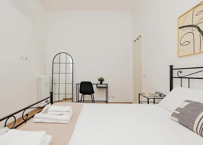 Palazzi - Silenzioso In Porta Venezia 아파트