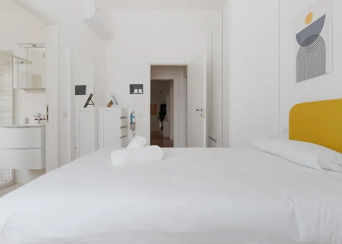 شقة Guesthost - Mm Sant'agostino Modern Flat ميلان