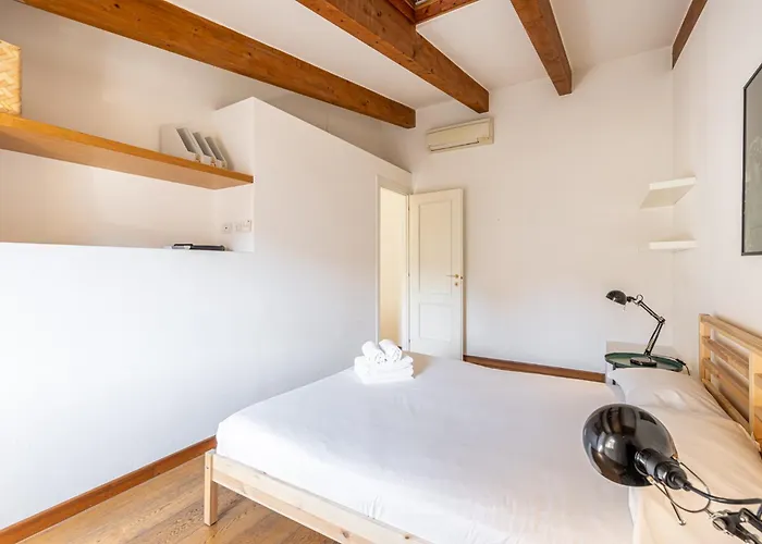 Molino Delle Armi Near Metro Blue Appartement *