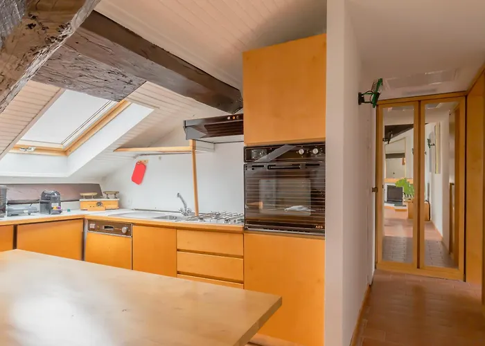 Lejlighed Design In Legno & Atmosfera Calda Bilocale 20m Dai Navigli Milano