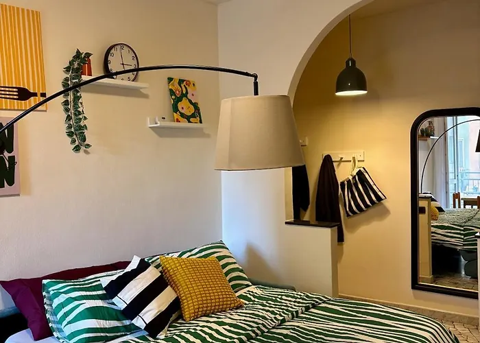 Cozy Navigli House Апартаменты Милан