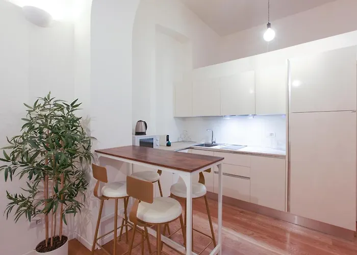 Minimal & Cozy Near Duomo * Milano