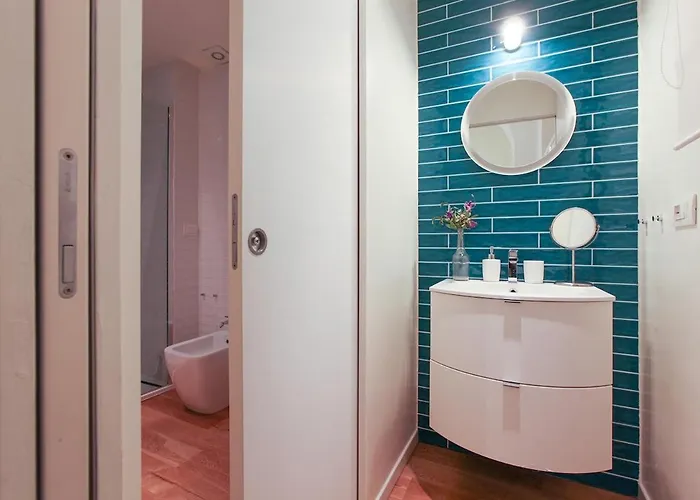 Minimal & Cozy Near Duomo *