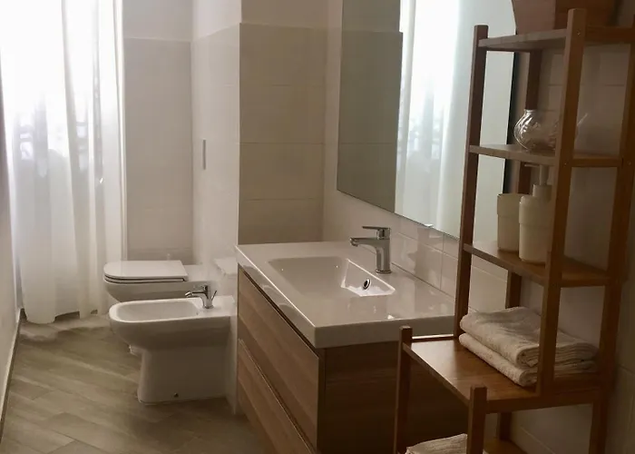 Casarudy-2 Bedrooms & Bathrooms Station Apartman Milánó