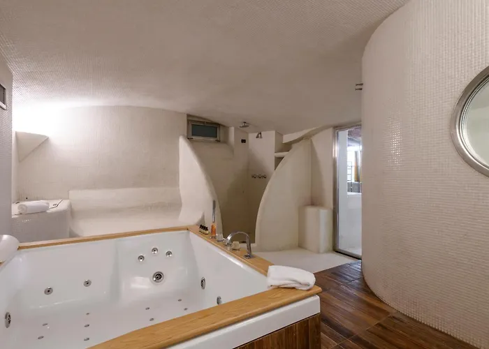 Sforza 57 - Romantic Escape With Jacuzzi מילאנו