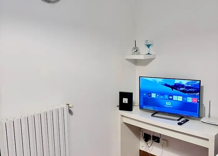 Navigli Comfort Metro Romolo Iulm & Unipol Forum *