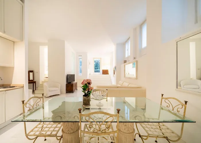 Center Luxury - Duomo 5 Min - Wifi