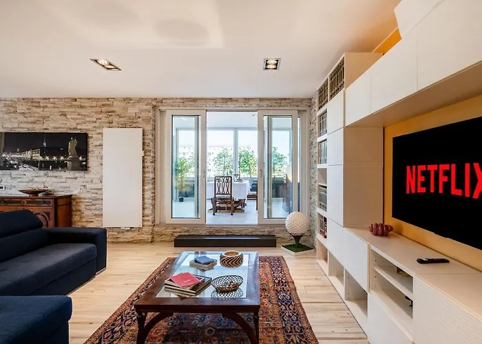 Apartament Skyline Penthouse - Terrazzo Panoramico & Metro 5min Mediolan